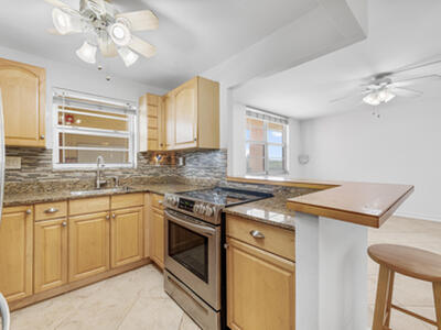 2400 NE 10th Street, Pompano Beach, FL 33062