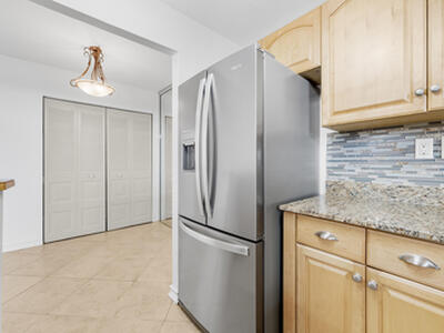 2400 NE 10th Street, Pompano Beach, FL 33062