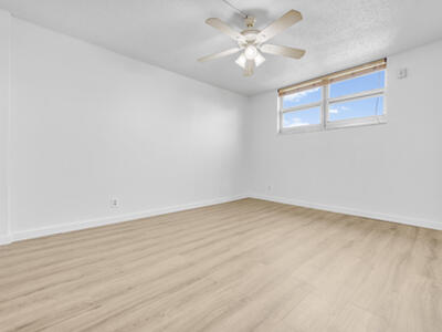 2400 NE 10th Street, Pompano Beach, FL 33062