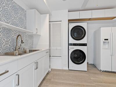 246 Elwa Place, West Palm Beach, FL 33405