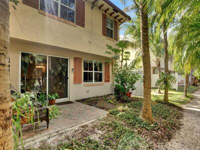 117 E Prive Circle, Delray Beach, FL 33445