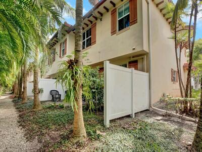117 E Prive Circle, Delray Beach, FL 33445