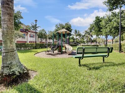 117 E Prive Circle, Delray Beach, FL 33445