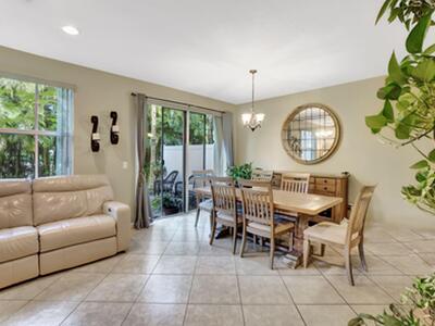 117 E Prive Circle, Delray Beach, FL 33445