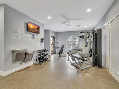 708 Executive Center Drive, West Palm Beach, FL 33401