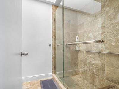 6100 Manchester Lane, Davie, FL 33331