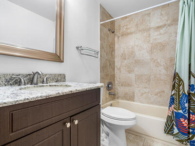 6100 Manchester Lane, Davie, FL 33331