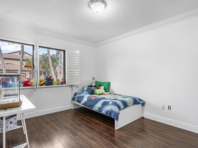 6100 Manchester Lane, Davie, FL 33331