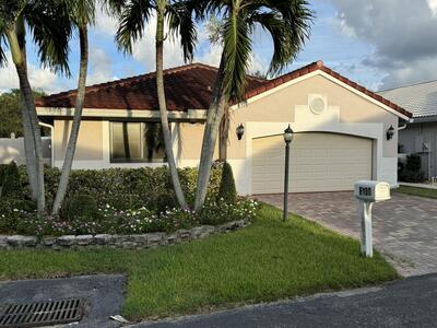 6100 Manchester Lane, Davie, FL 33331