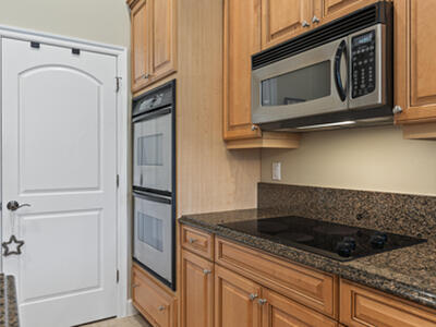 801 SW Classico Court, Port Saint Lucie, FL 34986