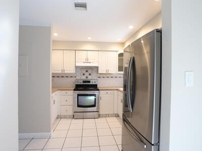 101 Shoreview Drive, Greenacres, FL 33463