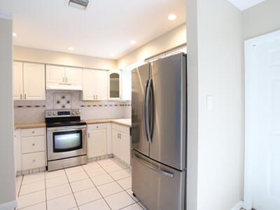 101 Shoreview Drive, Greenacres, FL 33463