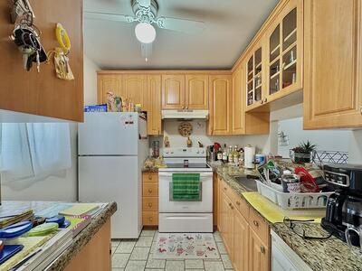 5181 W Oakland Park Boulevard, Lauderdale Lakes, FL 33313