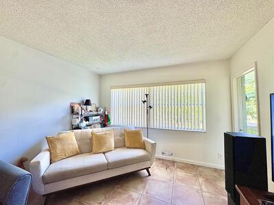 5181 W Oakland Park Boulevard, Lauderdale Lakes, FL 33313