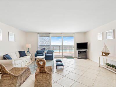 4200 S Ocean Boulevard, South Palm Beach, FL 33480