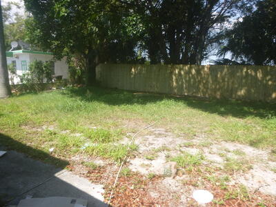 3105 Windsor Avenue, West Palm Beach, FL 33407