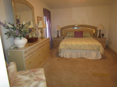 7940 Meadowlark Lane, Port Saint Lucie, FL 34952