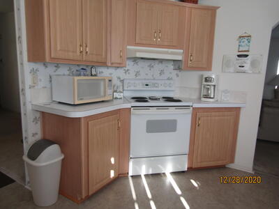 7940 Meadowlark Lane, Port Saint Lucie, FL 34952