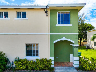 18712 SW 100 Avenue, Cutler Bay, FL 33157