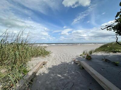 226a Seabreeze Circle, Jupiter, FL 33477