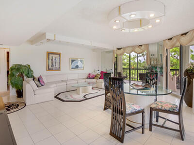 5279 Fountains Drive S, Lake Worth, FL 33467