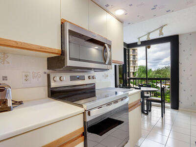 5279 Fountains Drive S, Lake Worth, FL 33467