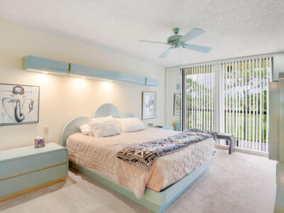 5279 Fountains Drive S, Lake Worth, FL 33467