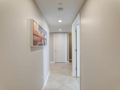 2650 Lake Shore Drive, Riviera Beach, FL 33404