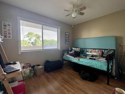 3154 Via Poinciana, Lake Worth, FL 33467