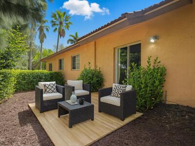 6107 Garden Court, Davie, FL 33314