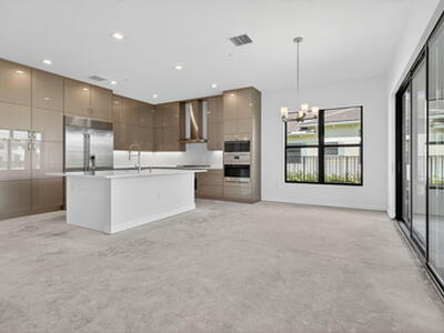 10026 Skyloft Street, Palm Beach Gardens, FL 33412