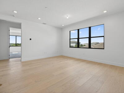 10026 Skyloft Street, Palm Beach Gardens, FL 33412