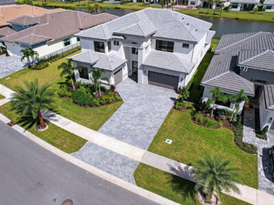 10026 Skyloft Street, Palm Beach Gardens, FL 33412