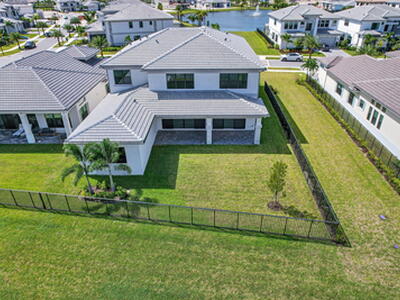 10026 Skyloft Street, Palm Beach Gardens, FL 33412