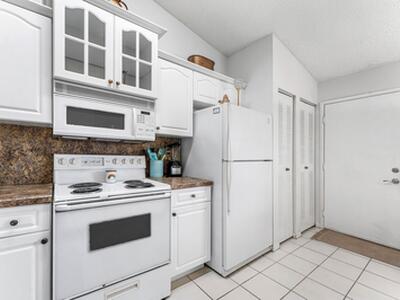 8084 Summer Shores Drive, Delray Beach, FL 33446