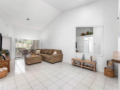 8084 Summer Shores Drive, Delray Beach, FL 33446