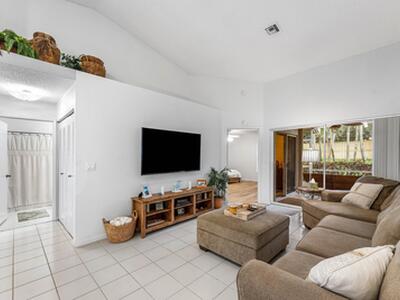 8084 Summer Shores Drive, Delray Beach, FL 33446