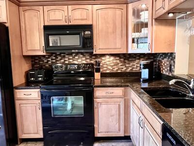 3328 Lucerne Park Drive, Greenacres, FL 33467