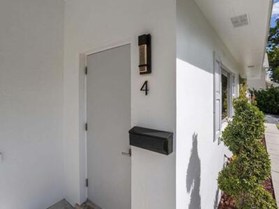 711 SE 2nd Street, Delray Beach, FL 33483