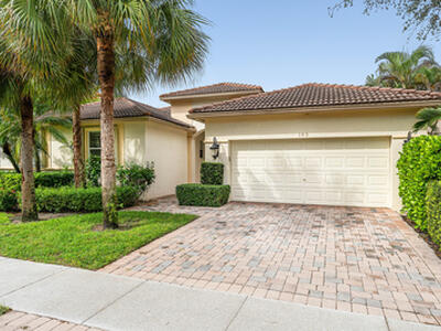 195 Sedona Way, Palm Beach Gardens, FL 33418