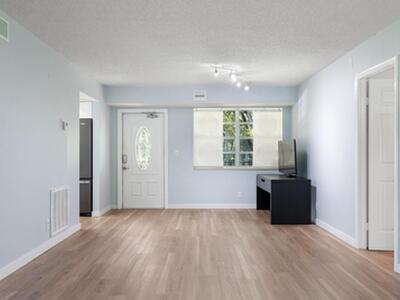 124 Lake Constance Drive, West Palm Beach, FL 33411