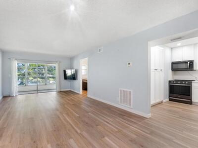 124 Lake Constance Drive, West Palm Beach, FL 33411