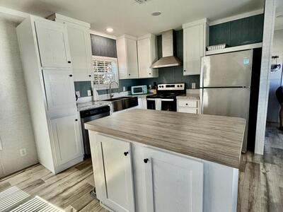 8002 SE Skylark Avenue, Hobe Sound, FL 33455