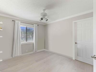 23 Lexington Lane W, Palm Beach Gardens, FL 33418