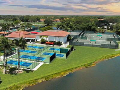 23 Lexington Lane W, Palm Beach Gardens, FL 33418