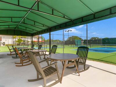 23 Lexington Lane W, Palm Beach Gardens, FL 33418