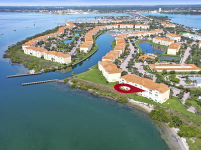 3 Harbour Isle Drive E, Fort Pierce, FL 34949