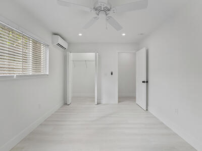 1279 Beach Road, Singer Island, FL 33404