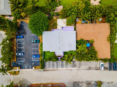 1279 Beach Road, Singer Island, FL 33404