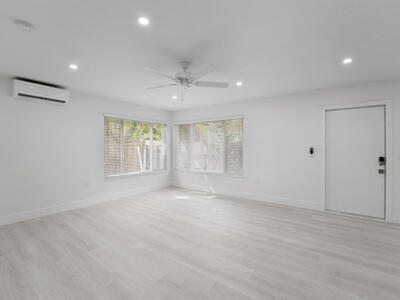 1279 Beach Road, Singer Island, FL 33404